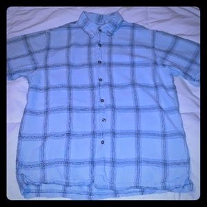 Van Heusen sz L Button up